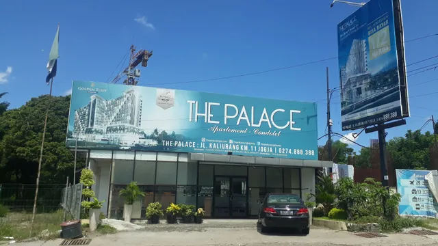 THE PALACE APARTMENT & CONDOTEL