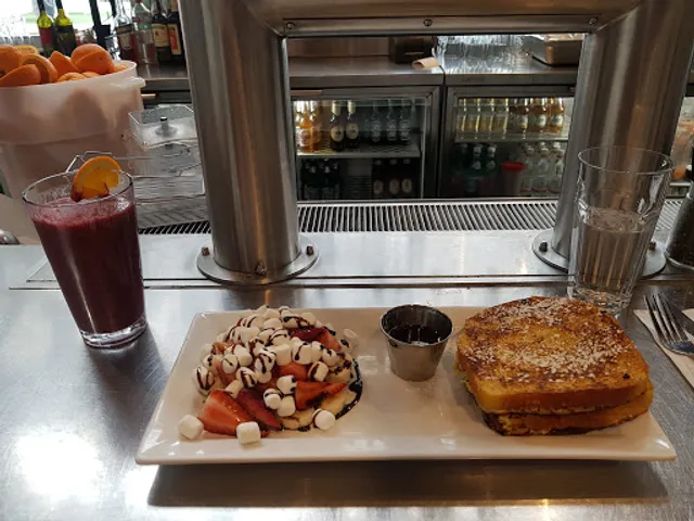 Eggspectation - Complexe Desjardins