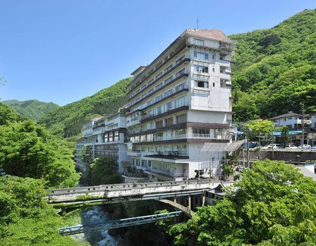 坐山 みなかみ (ざざん みなかみ)