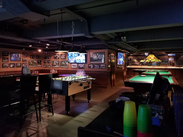 Joe's Billiards & Bar