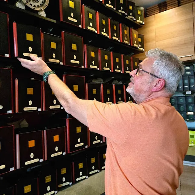 Le Théier Du Bassin