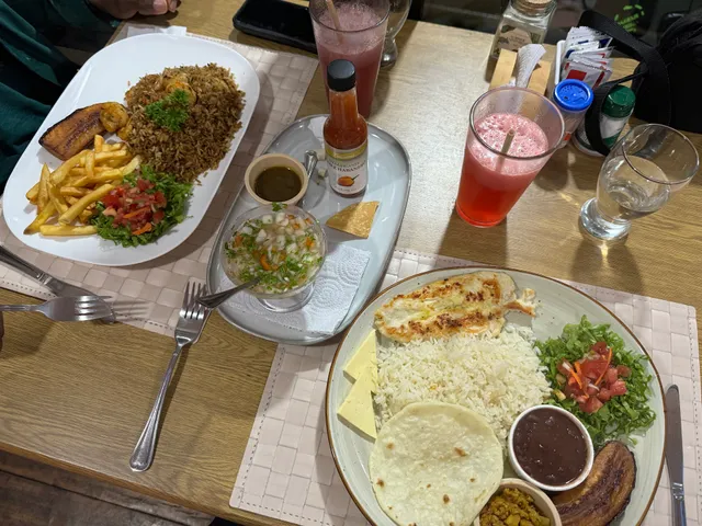 Soda cantón 83 Family business