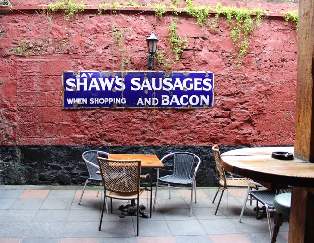 The Horse and Hound Bar