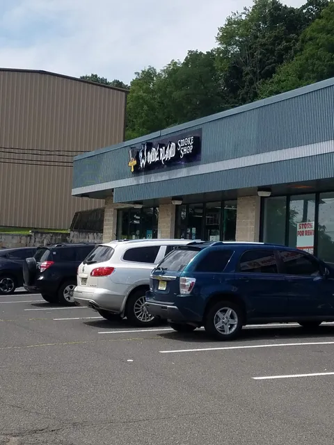 Wonderland Smoke Shop Green Brook