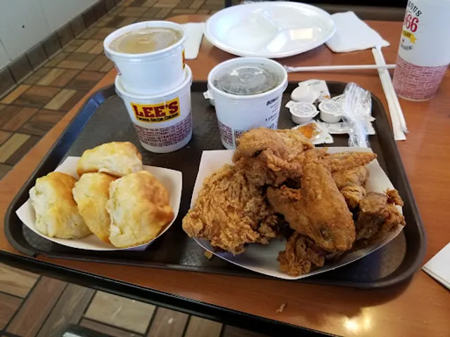 Lee's Famous Recipe Chicken