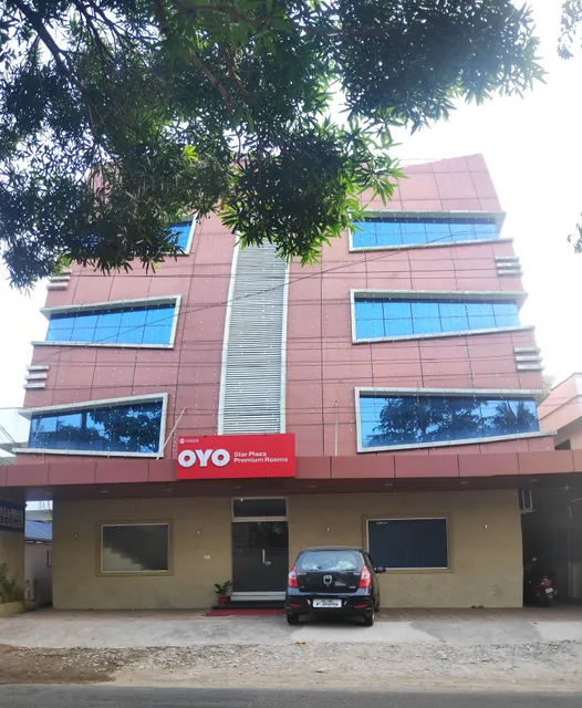 OYO 11909 Star Plaza