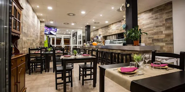 Restaurante Alojamiento El Moliner