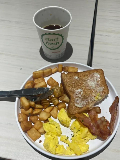 Toast to Toast Breakfast, Bites & Bar