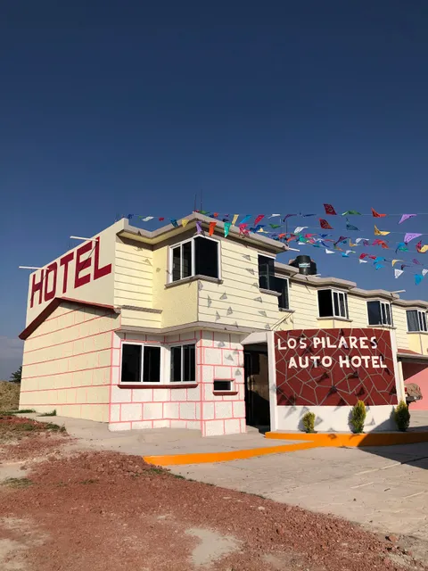 Autohotel los Pilares