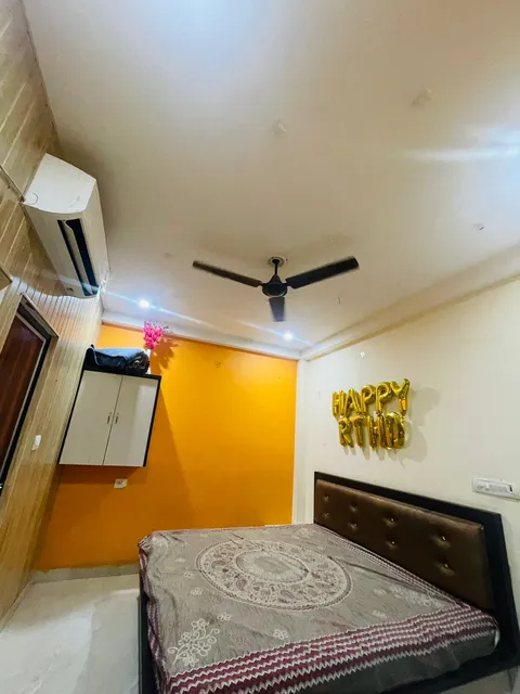 Shri Radhe guest House