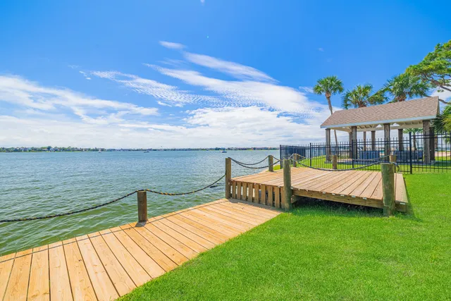 Pirates Landing Apartments