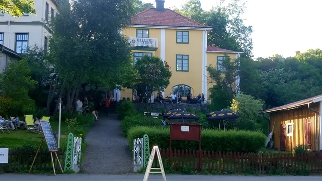 Sigtuna Kulturgård och Plåt-Pelles Cafe