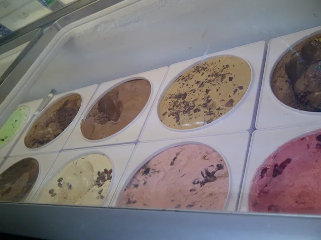 Laker Shakes Burdickville Market