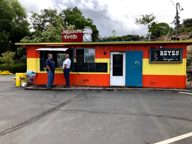 Tres Reyes Taco Shop