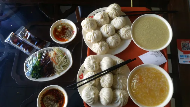 Qing-Feng Steamed Dumpling Shop