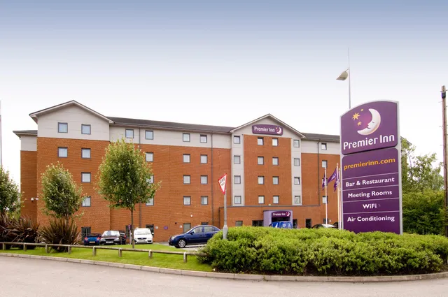 Premier Inn Castleford (Xscape, M62 J32) hotel
