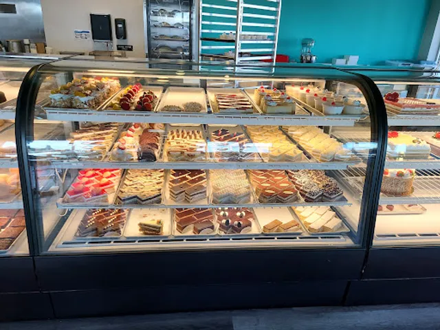 Fortuna Bakery & Coffee - Loop West