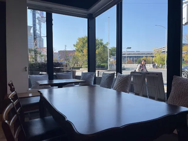 Cafe＆Hotel＆Rental Space Mont Kyoto Nijo Kawabata（川端二条 カフェ モン）