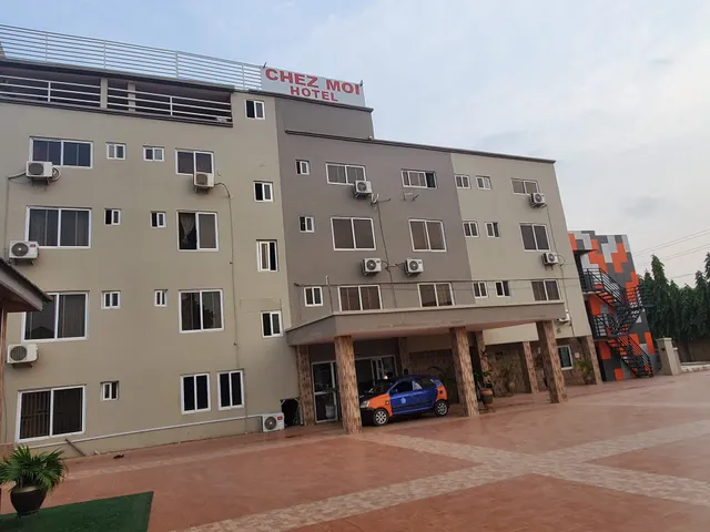 Chez Moi Hotel (Official)