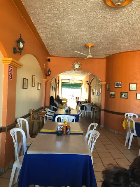 Medula y Mariscos El Atoron