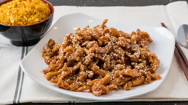 Annie's Kitchen | Kosher Chinese Food 11367 | Sushi 11367