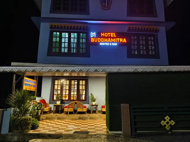 Hotel Buddhamitra