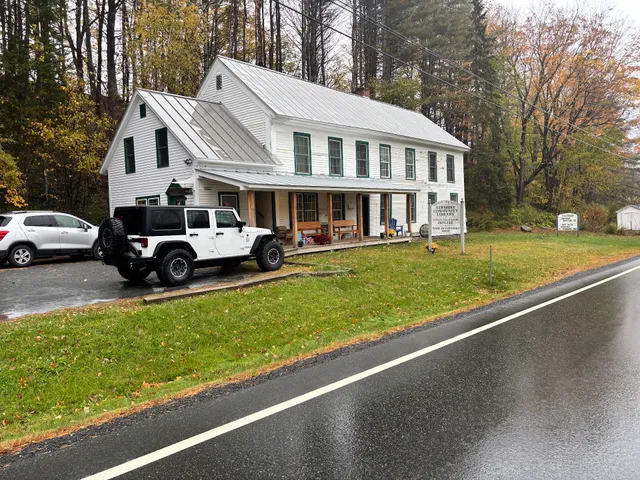 Stagecoach Stop Hostel