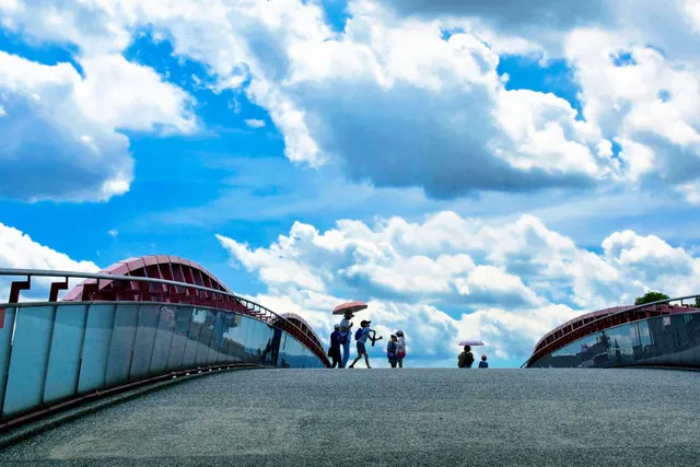 Crystal Lovers Bridge
