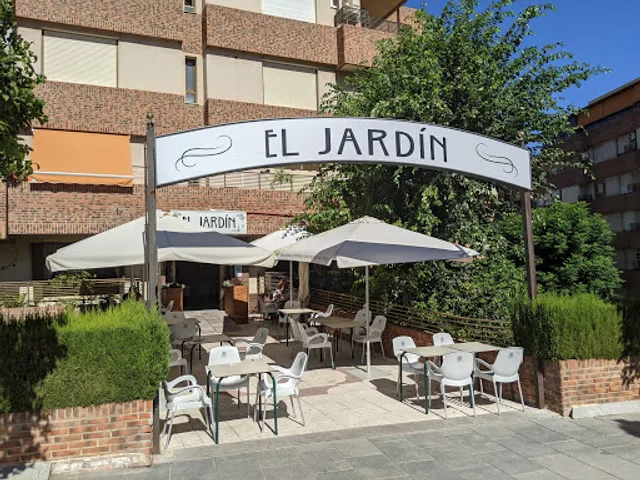 Cafetería Crepería El Jardín