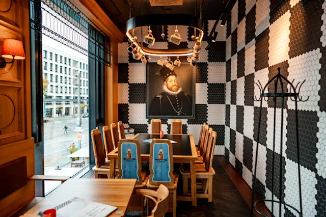 Wenzel Dresden-Postplatz