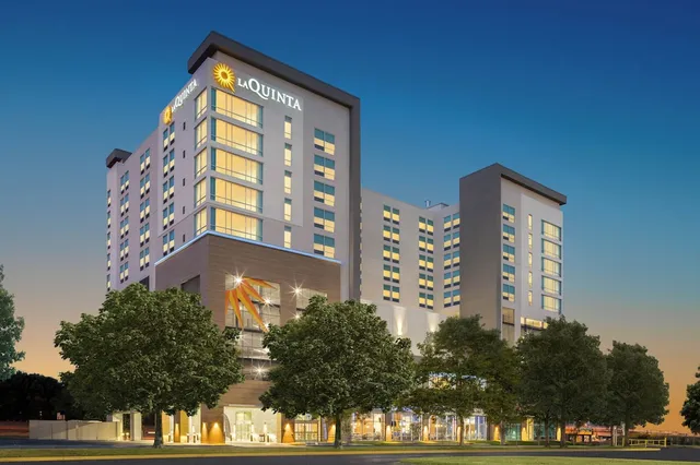 La Quinta Inn & Suites by Wyndham Nashville