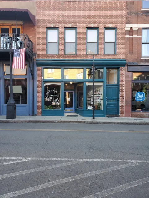 Bethie Lous Fabulous Gift Store