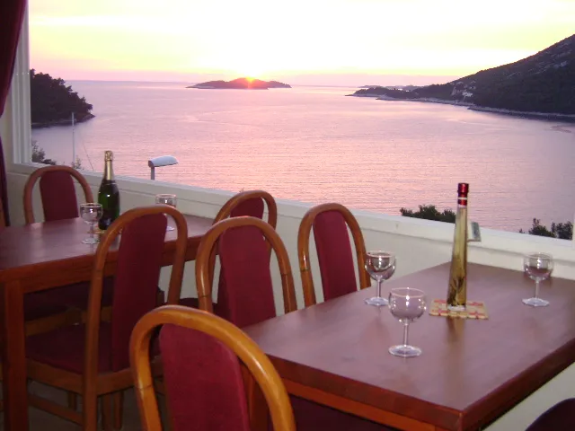 Apartmani Sunce Brna Korčula