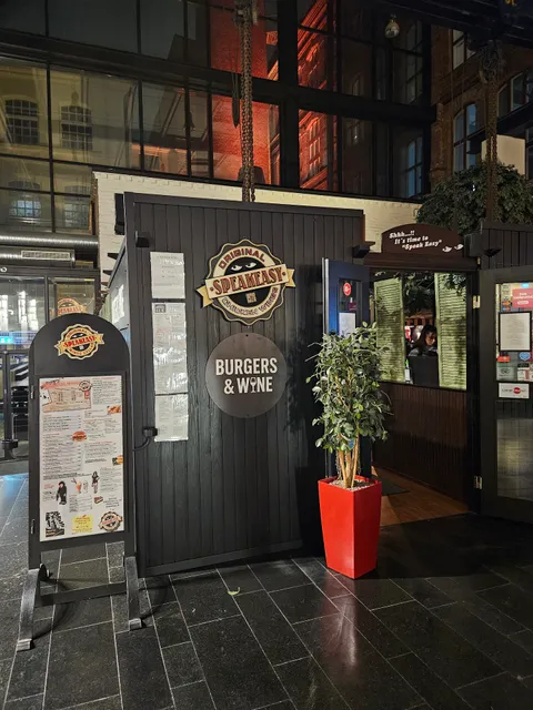 Burgers & Wine Tampere