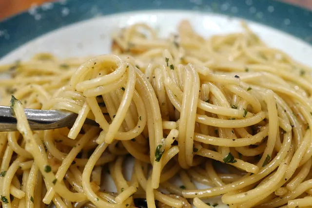 又一間商行SPAGHETTI（無訂位服務，營業時間為最後點餐時間）