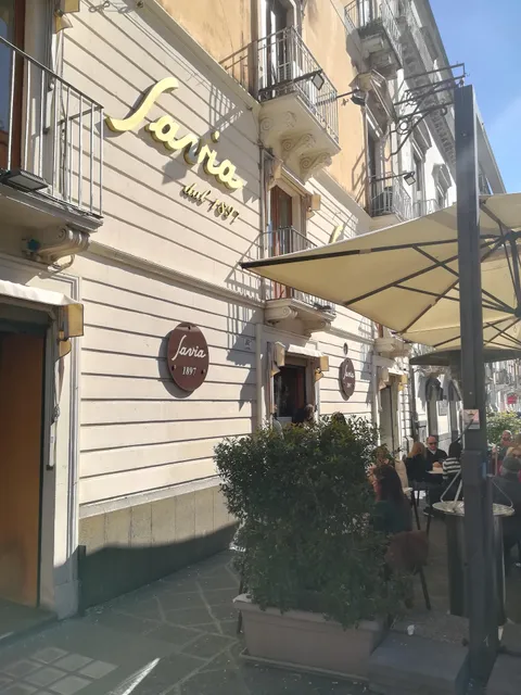 Moonlight Hotel&Suites