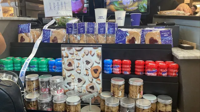 Ilan’s the alternative café