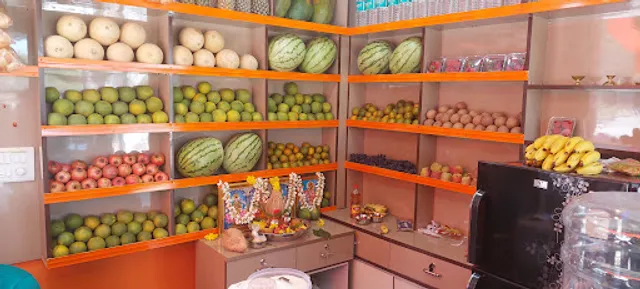 COOL POINT JUICE CHATS AND SANDWICH