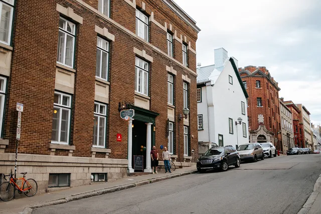 AUBERGE INTERNATIONALE DE QUEBEC