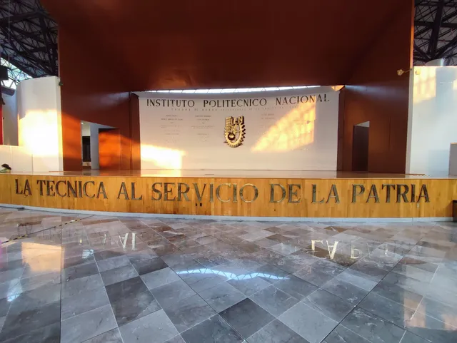 Centro Histórico y Cultural "Juan de Dios Bátiz" IPN