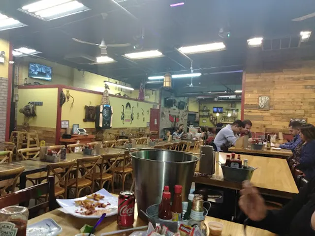 La Antigua Sportbar and Grill