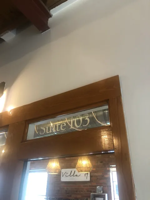 Villa 19 Women's Boutique