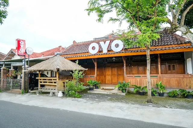OYO 423 Bege Homestay