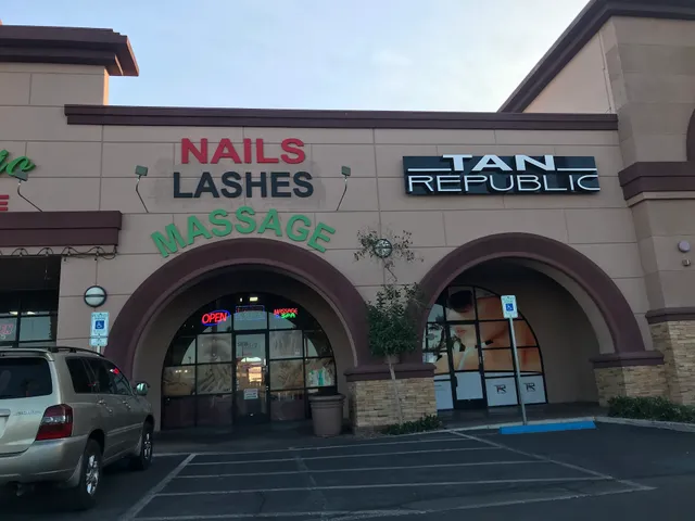 24/7 Salon & Day Spa Studio