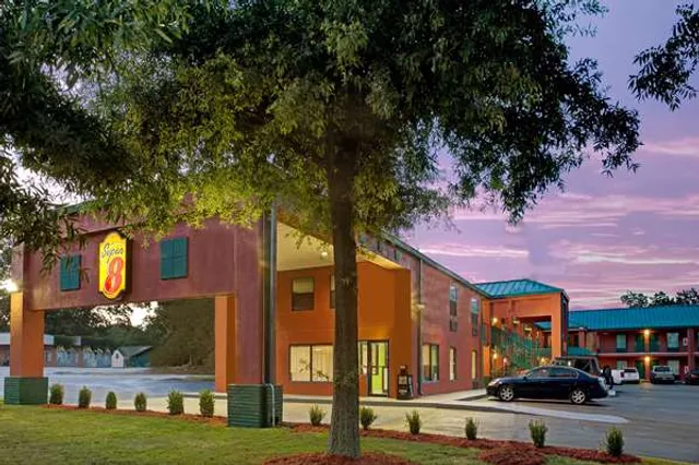 Super 8 by Wyndham Gainesville