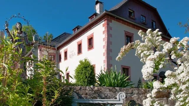 Resla Residence I, II