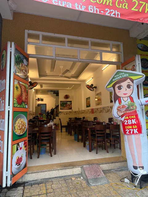 BÚN CHẢ Madam Liên