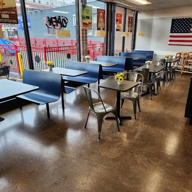 Great American Bagel-Free parking