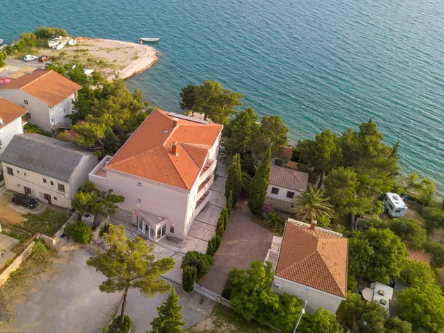 Villa Vicko sobe i apartmani