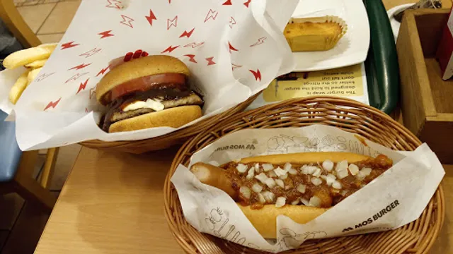 Mos Burger - Nishi-Ogikubo North Entrance